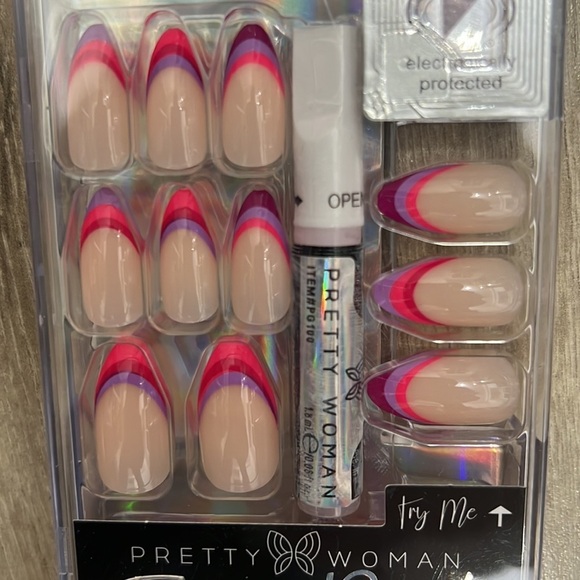 FAUX NAILS PRETTY WOMAN PINK TIPS - Picture 2 of 3